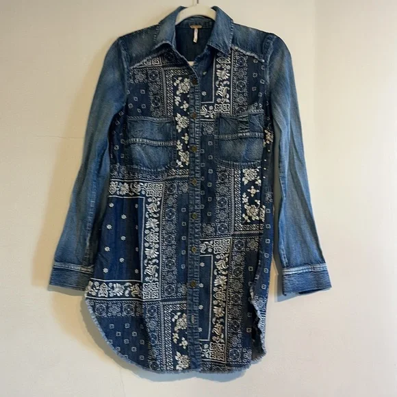 Free People Women’s Embroidered Denim Duster - Picture 3 of 16